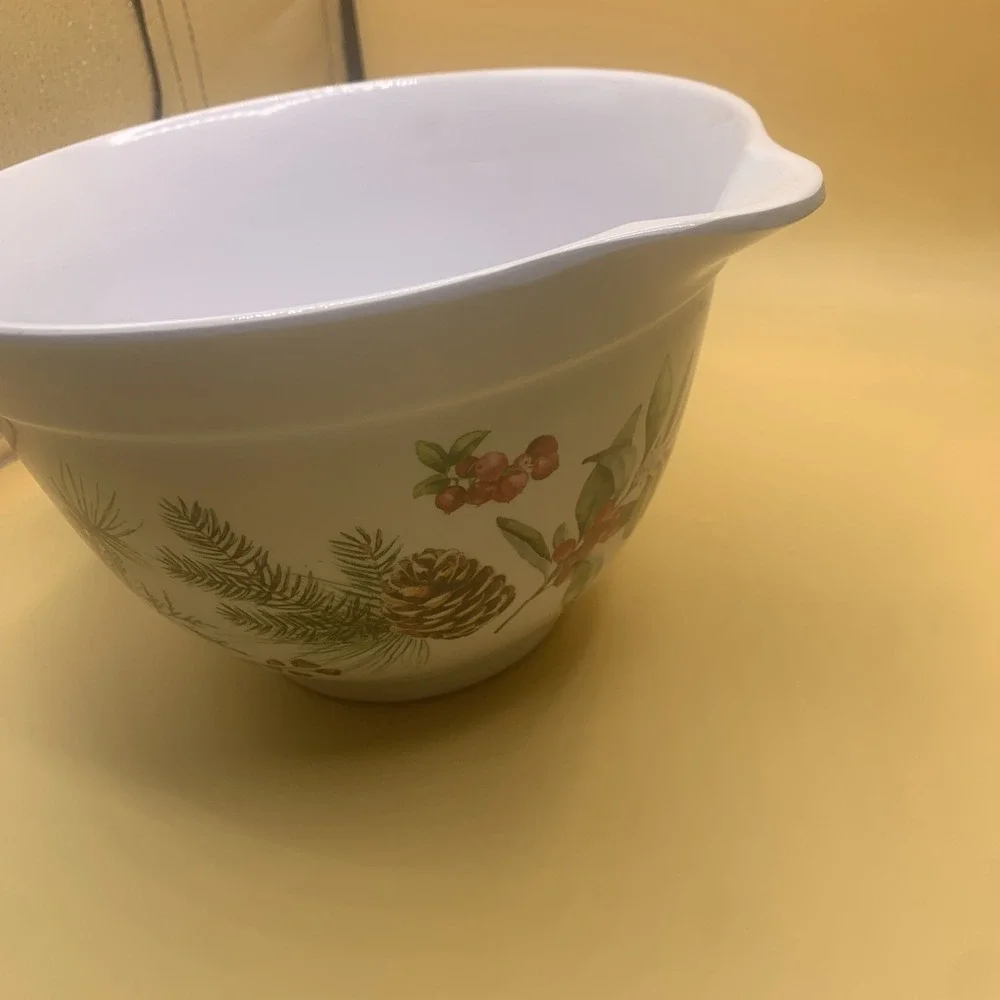 New Stonewall Kitchen Batter Bowl Mix Pour Spout Melamine Non-Slip Base Pines